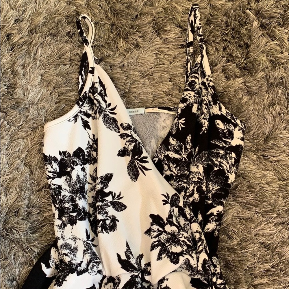 Urban Outfitters Kimchi Blue Floral Romper - Picture 3 of 6